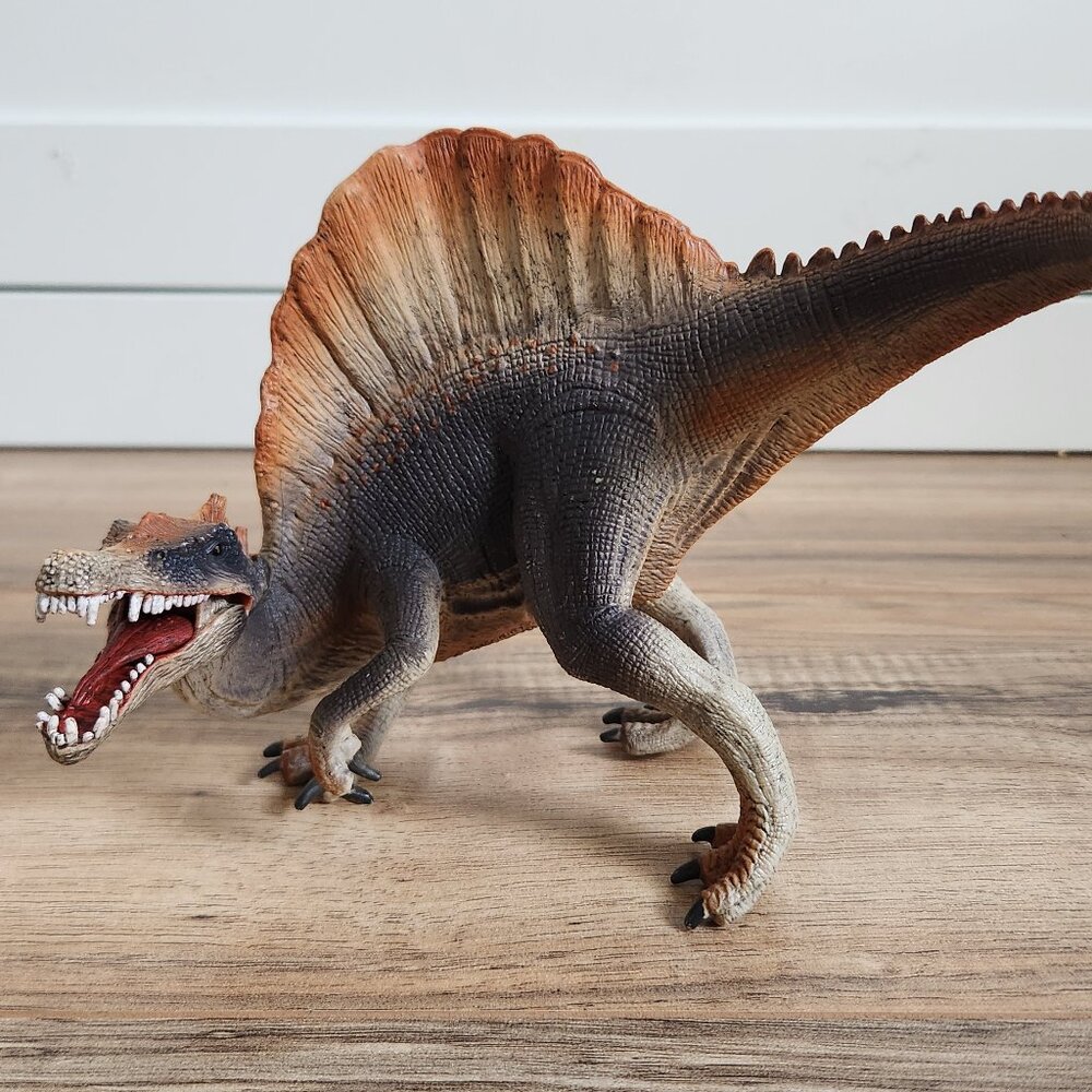 2014 Schleich Dinosaur Spinosaurus Detailed Collectible Action Figure Toy